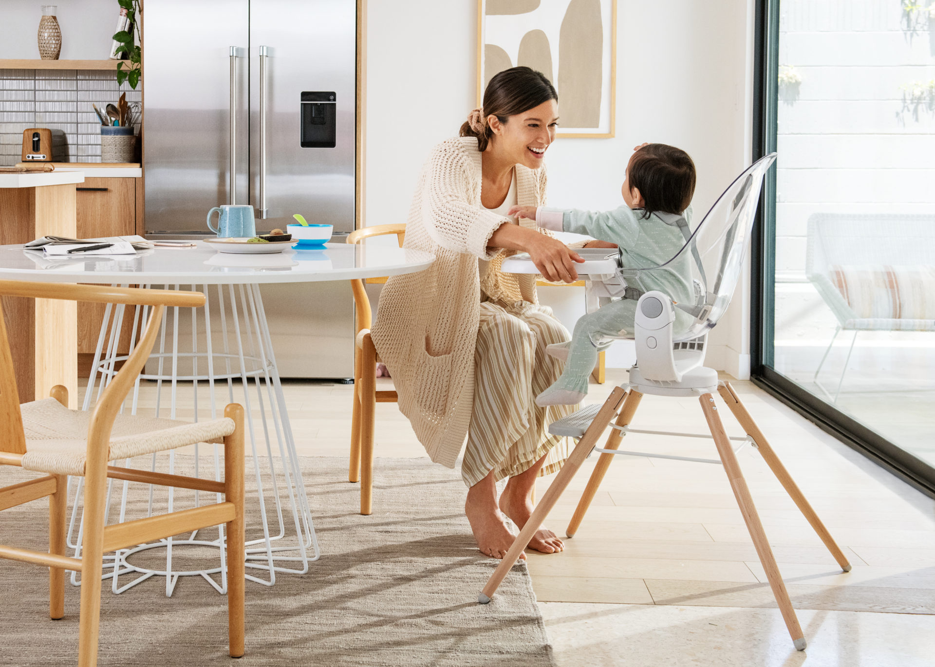 360° Cloud Swivel Highchair - The Baby Show